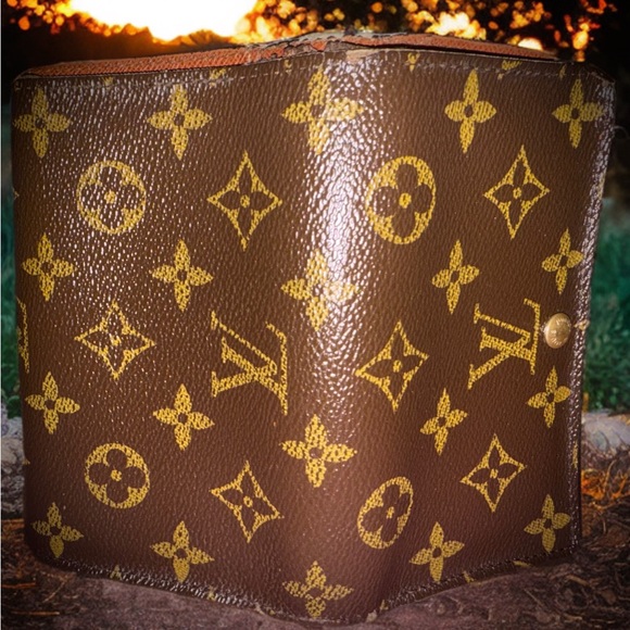 Louis Vuitton Wallet - COA Included - Picture 4 of 13